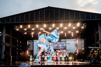 突然出てきて第九の合唱を要求する中山莉子。