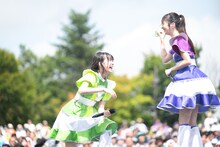 出席番号が外れた小久保柚乃（左）。