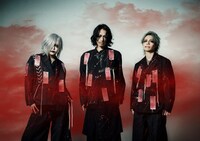 「マザリ一周年単独公演『 呪詛-生演奏- 』」に出演するバンドメンバー。