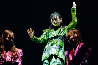 山下瞳月 ©Seed & Flower LLC