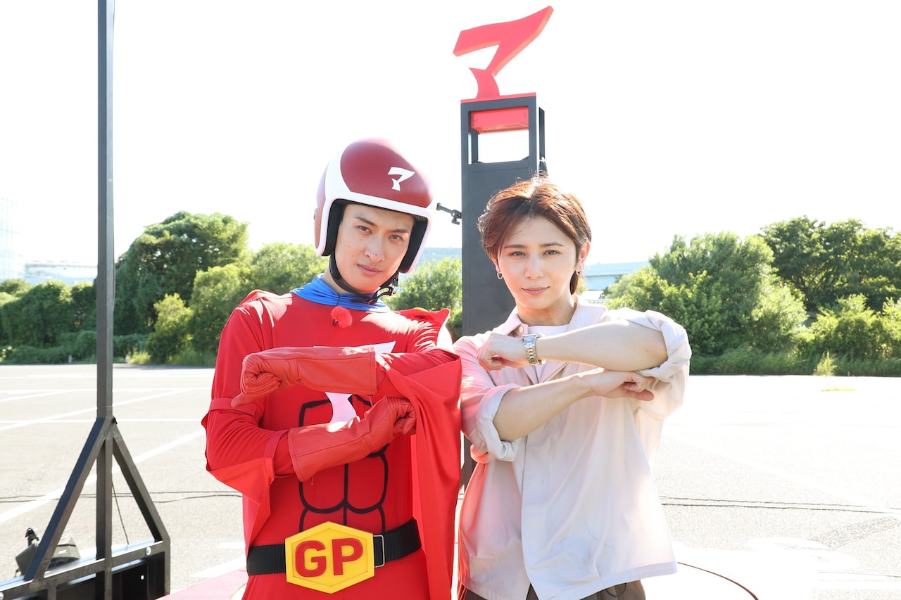 マッサマンと山田涼介（Hey! Say! JUMP）。(c)フジテレビ