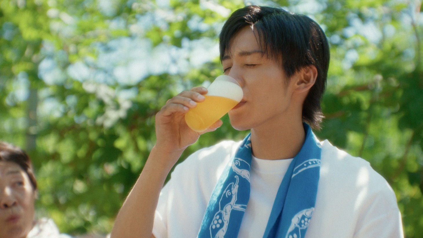 「キリンビール 晴れ風」新テレビCMより。