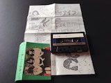 1982年に制作された、少年ナイフの初音源となるカセットテープ作品「みんなたのしく少年ナイフ」。2025年7月にLP&CD化された。写真は40本のみ制作された貴重なオリジナル版。