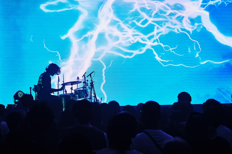 「Nobuaki Kaneko Showcase 2025 "Leave the negatives"」WOMB公演の様子。(Photo by Junji Hirose)