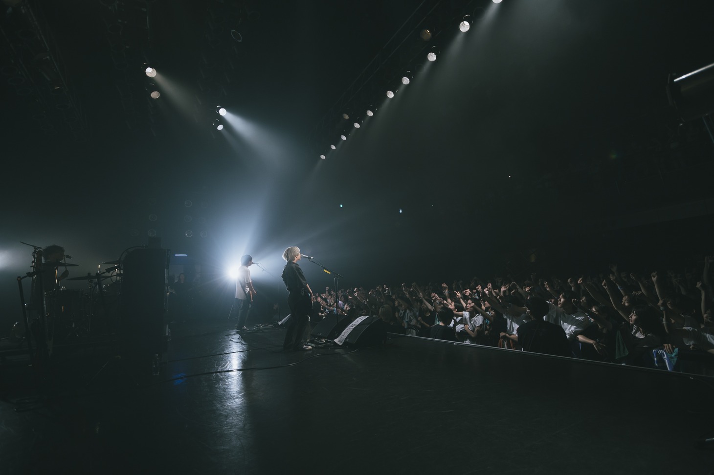 アルステイクのライブの様子。（Photo by MAYUMI）