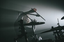 あむ（Dr, Cho / アルステイク）（Photo by MAYUMI）