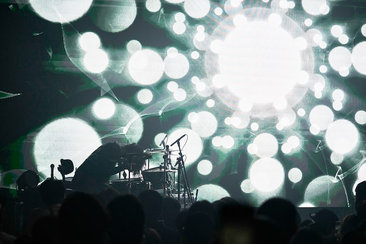 「Nobuaki Kaneko Showcase 2025 "Leave the negatives"」WOMB公演の様子。(Photo by Junji Hirose)