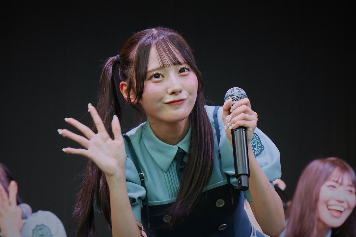 綾瀬ことり ©OVERSE/KING RECORDS