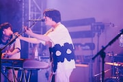井上竜馬(Vo, Key / SHE'S)(撮影:タマイシンゴ)