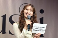 「これは願望ですが、猫になりたい」と答えるyousti。