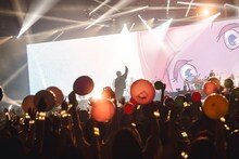 「Eve Arena Tour 2025『Under Blue』」最終公演より。（Photo by Takeshi Yao）