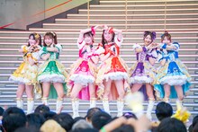 超ときめき♡宣伝部「ハートな胸の内♡ / 超最強」リリース記念イベントの様子。