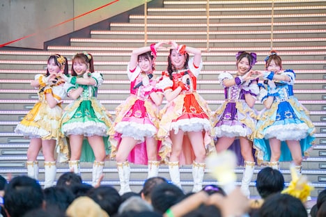 超ときめき♡宣伝部「ハートな胸の内♡ / 超最強」リリース記念イベントの様子。