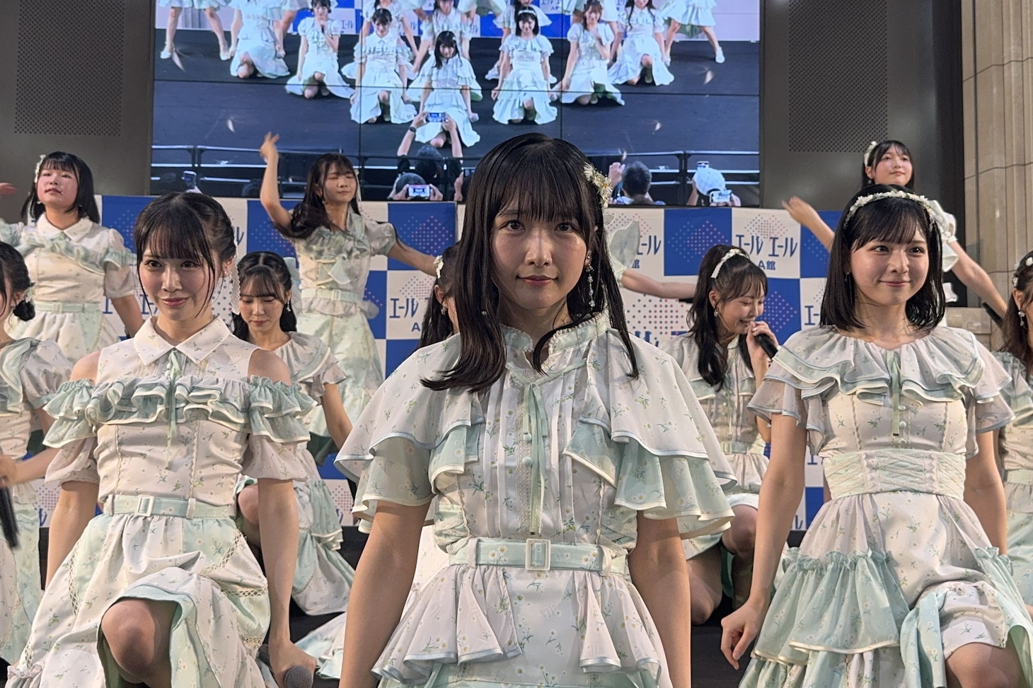 STU48「傷つくことが青春だ」発売日当日イベントの様子。©STU/KING RECORDS
