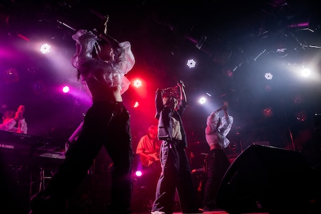 柏木ひなた「HINATA KASHIWAGI · one man live tour 2025『again』」最終公演の様子。