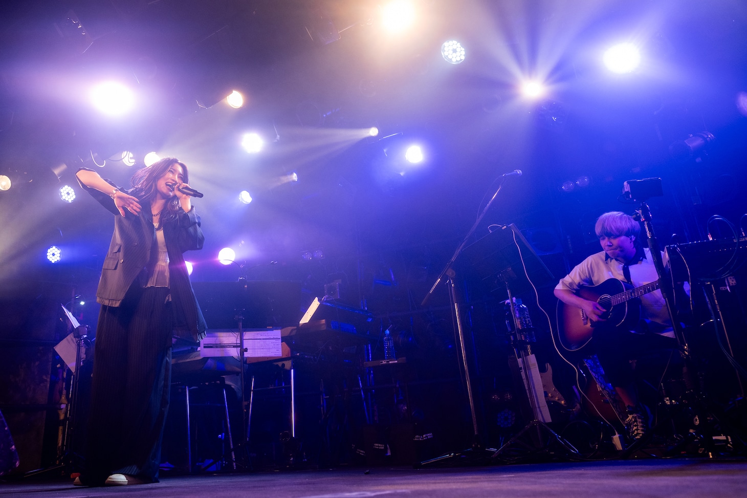 柏木ひなた「HINATA KASHIWAGI · one man live tour 2025『again』」最終公演の様子。