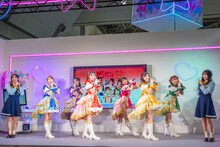 平塚紗依、藤寺美徳とともに「シンデレラのラララ♡」を踊る超ときめき♡宣伝部。