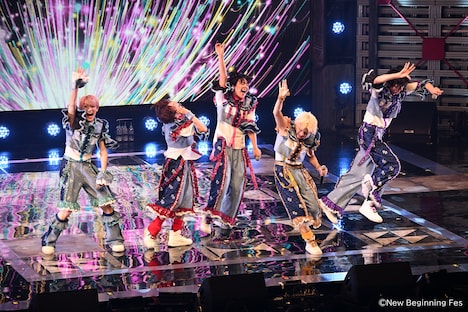 パンダドラゴンによるパフォーマンスの様子。