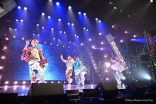 Lienelによるパフォーマンスの様子。