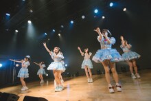 「フューチャーサイダー新体制お披露目ライブ ～出ずる日蕾む花～」の様子。（撮影：ワタナベ タイシ）