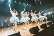 「フューチャーサイダー新体制お披露目ライブ ～出ずる日蕾む花～」の様子。（撮影：ワタナベ タイシ）