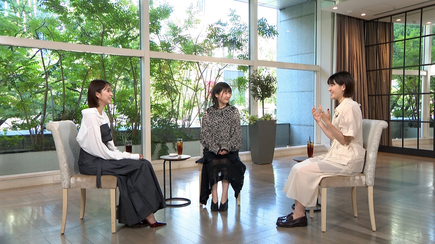 左から玉井詩織（ももいろクローバーZ）、伊藤沙莉、堺小春。©フジテレビ