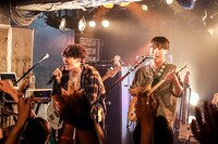 左からmeiyo、藤森元生。