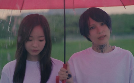 ぶっ恋呂百花「サプリメント」ミュージックビデオより。