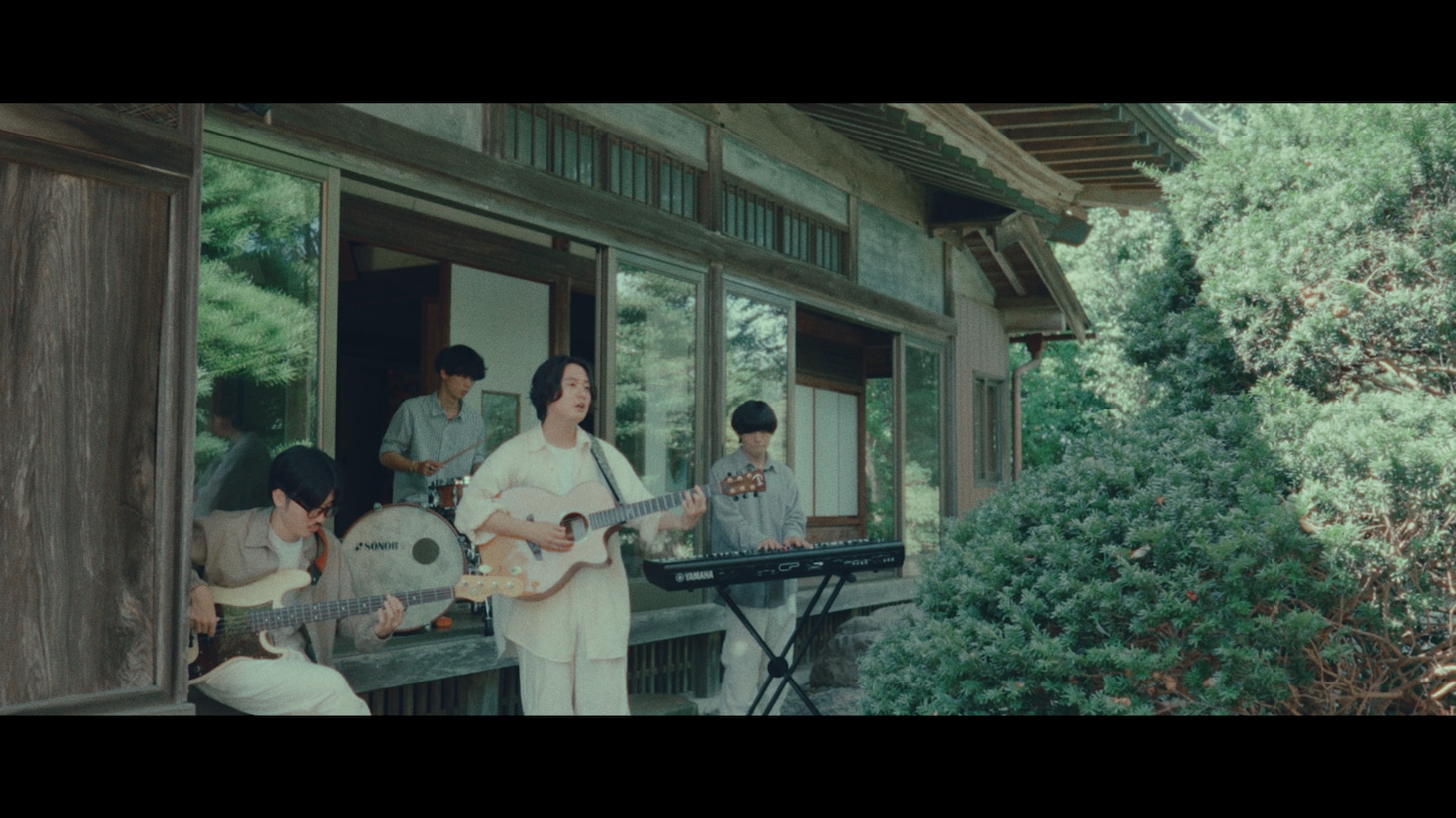 goethe「夢から覚めても」ミュージックビデオより。
