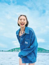 玉井詩織1st写真集
「たまゆら」掲載カット ©︎SDP
