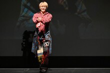 「Love Song」を踊るユーキ（超特急）。