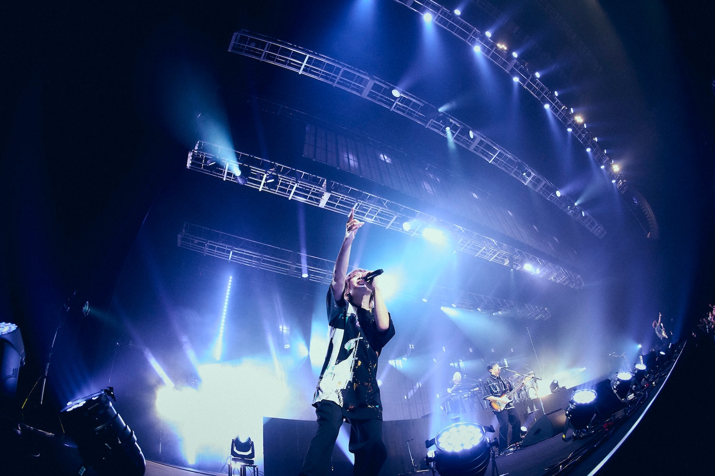 「Aqua Timez 20th Thanksgiving Live『空いっぱいに奏でる祈り』」の様子。（Photo by Kiyoaki Sasahara, Kana Tarumi）