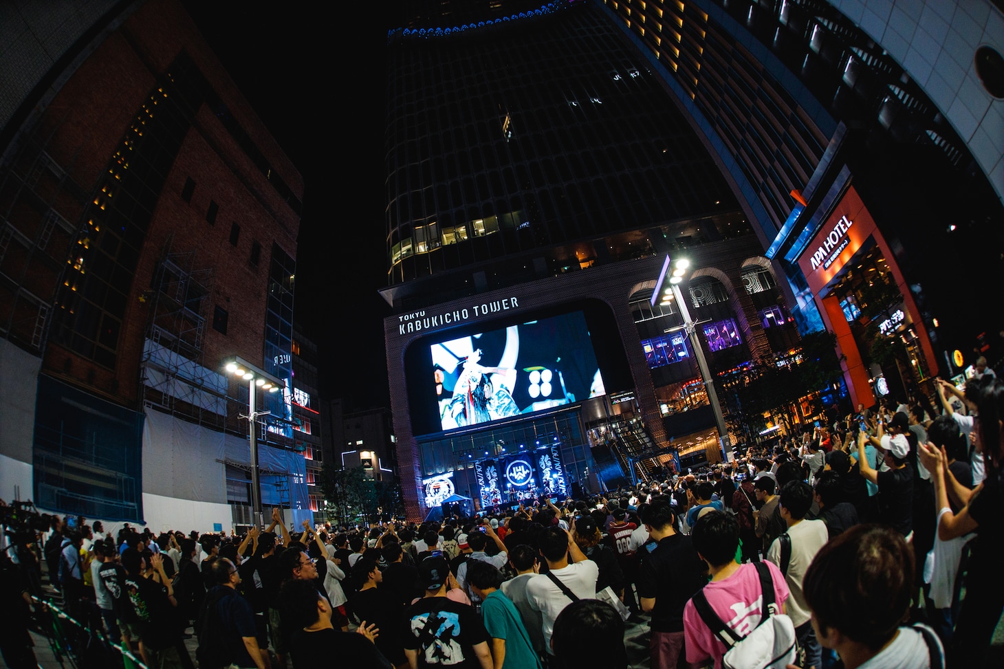 「INUWASI BAND SET FREE LIVE〝狗夏一閃〟」の様子。（撮影：真島洸）