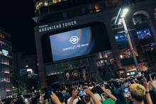 「INUWASI BAND SET FREE LIVE〝狗夏一閃〟」開演前の様子。（撮影：真島洸）