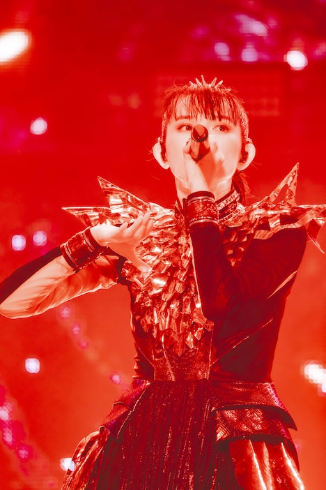 SU-METAL（BABYMETAL）（Photo by Taku Fujii）