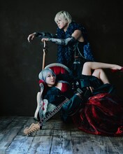 Cö shu Nieの新アーティスト写真。上から松本駿介（B）、中村未来（Vo, G, Key, Manipulator）。