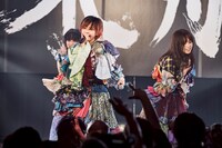 スタンド・バイ・ミーア（手前）（Photo by KentaKUMEI）