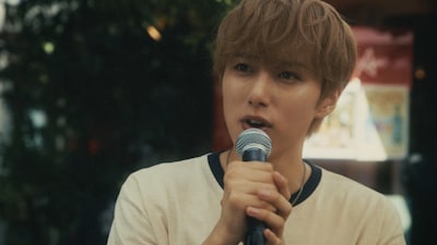 尾崎匠海＆藤牧京介（INI）「プロポーズ」ミュージックビデオより。©LAPONE ENTERTAINMENT