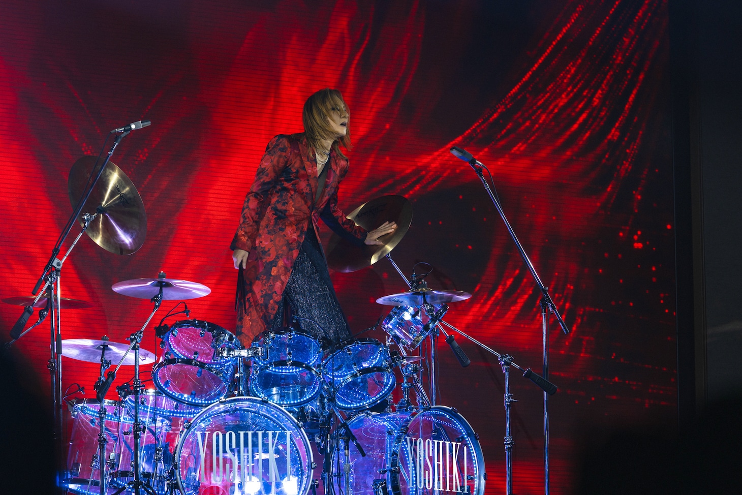 YOSHIKI
