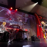 YOSHIKIディナーショー完全燃焼、PATAと一緒に「Rusty Nail」演奏