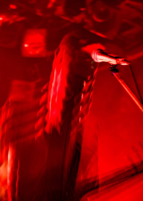 オオスカ（G, Vo）（撮影：雨宮透貴）