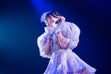 「惚れたっ！」と振り向く桜井えま。