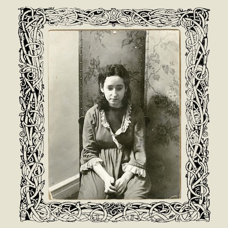 ノラ・ガスリー「Emily’s Illness c/w Home BeforeDark」ジャケット