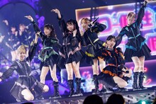 FRUITS ZIPPER「さいたまスーパーアリーナ25周年 FRUITS ZIPPER 3rd ANNIVERSARY 超超超めでたいライブ -さん-」の様子。 © ASOBISYSTEM Co., Ltd.