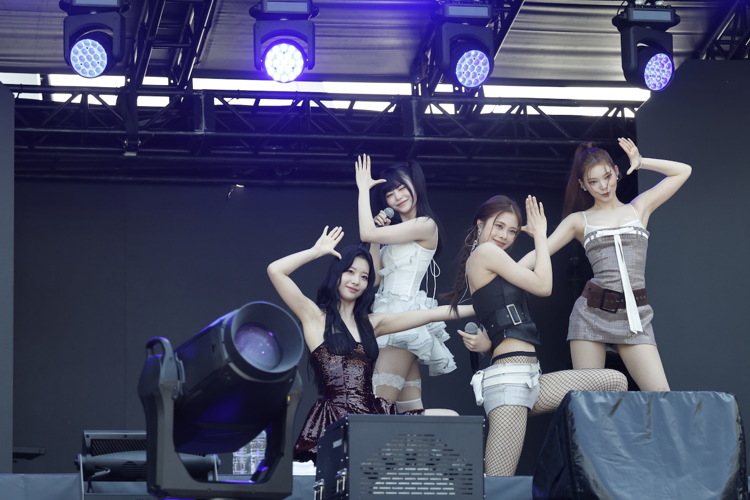 cosmosy（写真提供：エイベックス）