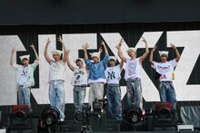 NEXZ（写真提供：エイベックス）