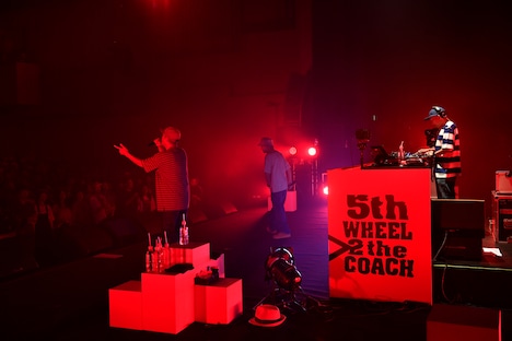スチャダラパー「5th WHEEL 2 the COACH 30th LIVE」の様子。（撮影：三浦憲治）