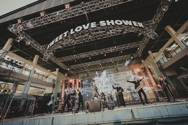 スカパラ×稲葉浩志「ラブシャ」コラボパフォーマンス映像を1週間限定