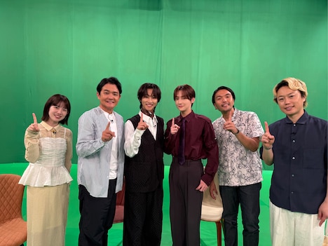 「1泊家族」のスタジオの様子。(c)テレビ朝日