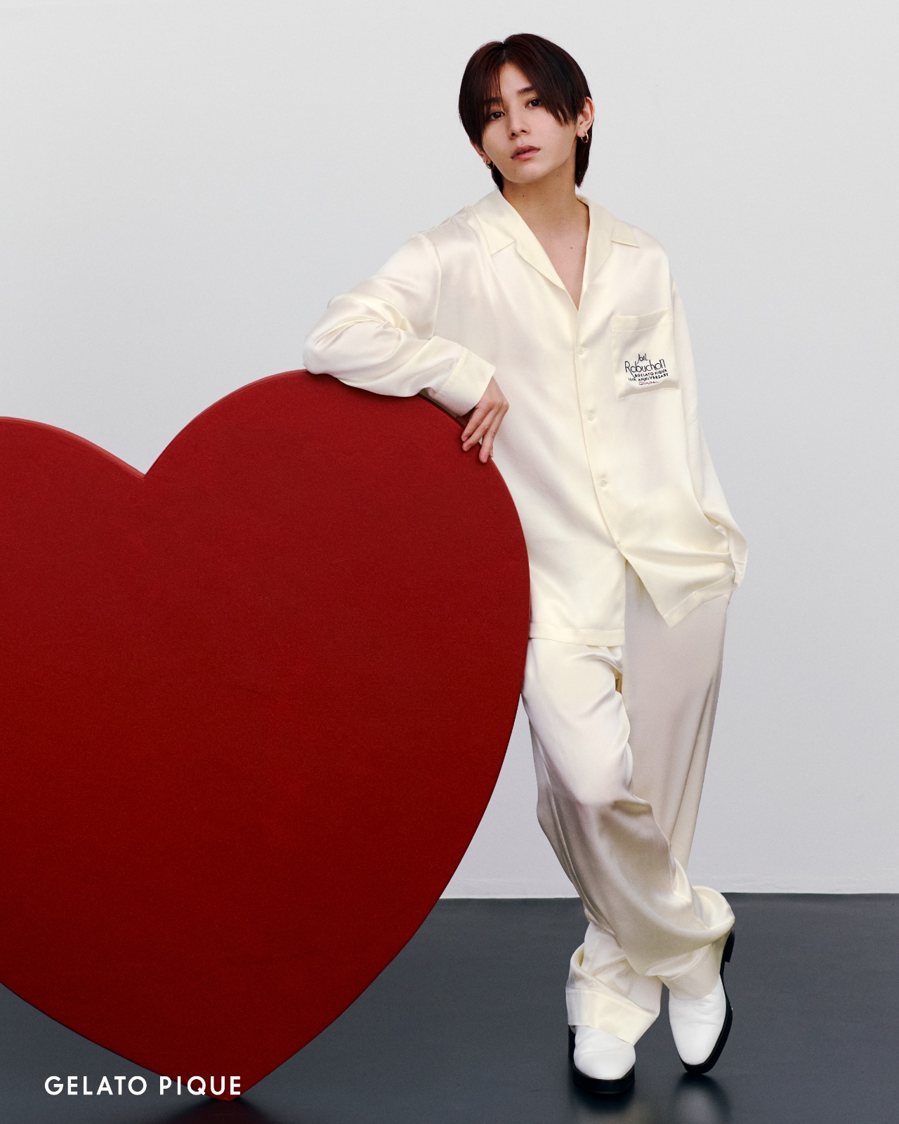 山田涼介がジェラピケのモデルに、10周年迎えたJoël Robuchonとのコラボ新作まとう